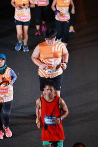 BIB: 9034, 98207, 4068
                            <button type="button" onclick="openModal(23197652)" class="btn btn-primary btn-sm float-right btn-popup" data-toggle="modal" data-target=".modal-high-quality">
                        <i class="fas fa-shopping-cart"></i> Add to Cart
                    </button>
                                            <button type="button" onclick="isThisMe(23197652, true)" class="btn btn-success btn-sm float-right btn-popup btn-isme hidden" data-toggle="tooltip" data-placement="bottom" title="นี่คือรูปของคุณใช่ไหม คลิกที่นี่เพื่อเอาเข้าอัลบั้ม">
                        <i class="fas fa-plus"></i> Add to album
                    </button>
                    <button type="button" onclick="isThisMe(23197652, false)" class="btn btn-warning btn-sm float-right btn-popup btn-isnotme hidden">
                        <i class="fas fa-ban"></i> Remove from album
                    </button>